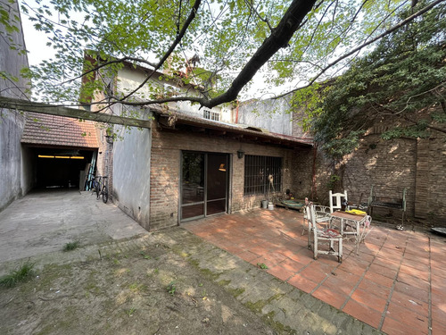 Belgrano 544, Lomas De Zamora Este Chalet 3 Drms, 2 Plantas Cochera Pasante - Amplio Lote