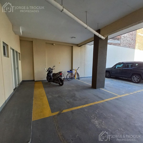 2 Amb. A Estrenar Con Cochera Y Baulera En Banfield Centro