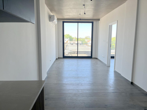 Departamento A Estrenar 2 Amb Con Balcon Terraza Monte Castro