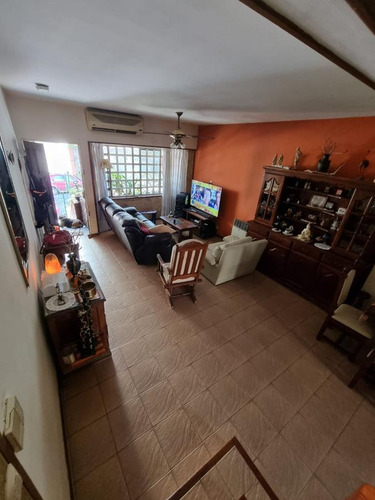 Duplex Con Cochera De Categoria - Marmol Al 700 - Boedo