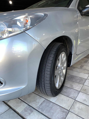 Peugeot 207 2011 1.6 Xt