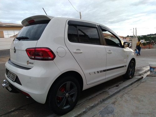Volkswagen Fox 1.6 Run Total Flex 5p 2017