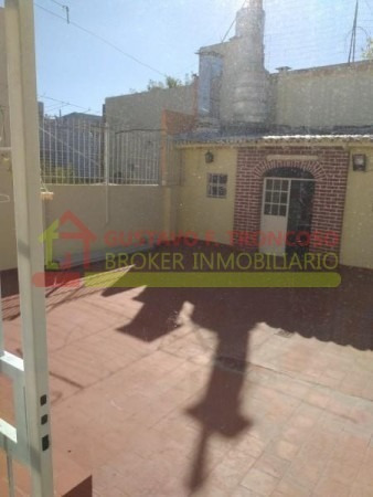 Imagen 11 de 14 de Casa A La Venta Con Local Y Terraza Con Quincho