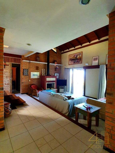 Imagem 7 de 26 de Casa À Venda Em Ponta Das Canas, Florianópolis. Cercada Pela Natureza Com Vista Privilegiada Para O Mar , 315 M², 2 Dormitórios, 1 Suíte E 4 Vagas. - Ca0555