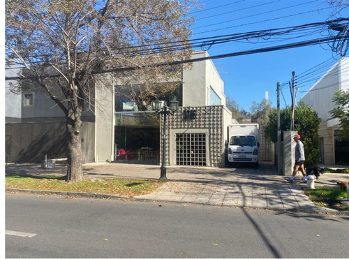 Local Comercial En Arriendo En Vitacura / Nueva Costanera