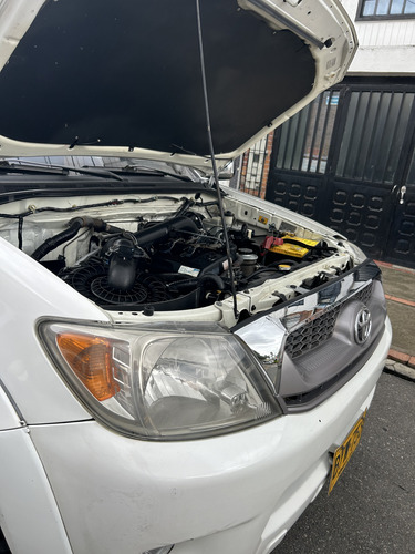 Toyota Hilux 2.7 Imv 4x4