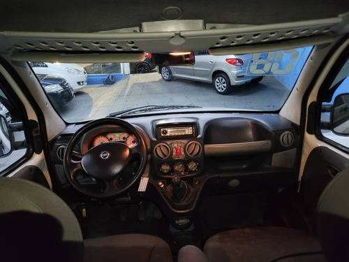 Imagem 12 de 16 de Fiat Doblo 2008 1.8 Adventure Flex 5p