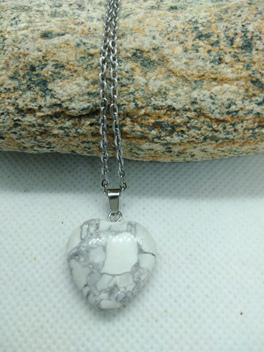 Dije Corazón De Piedra Natural Con Cadena De Acero