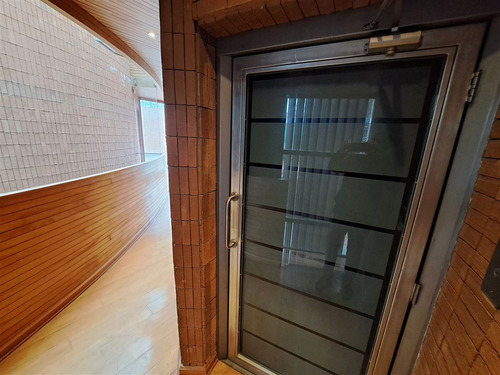 Departamento Tipo Townhouse En Venta De 5 Dorm. En Vitacura