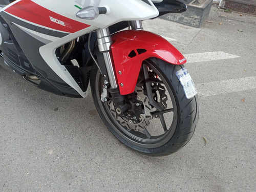 Benelli Bn 302r Pista Deportiva Carenada Bicilindrica 2021
