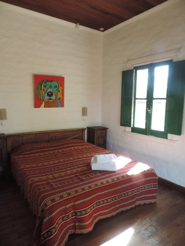 Histórica Casona De Familia Thompson En Alquiler En Delta Del Tigre. 8 Suites Tipo Hotel, Alojamiento Para 20 Personas Cómodas. Piscina, Terrazas Sobre El Arroyo. Tranquilidad Total. Paz.