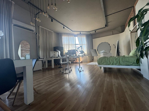 Venta Loft En Esquina C/cochera, Molina Ciudad