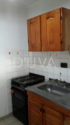 Departamento 2 Dorm. Calle 2 E/ 69 Y 70
