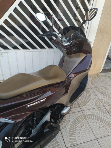 Imagem 4 de 7 de Honda Pcx Dlx