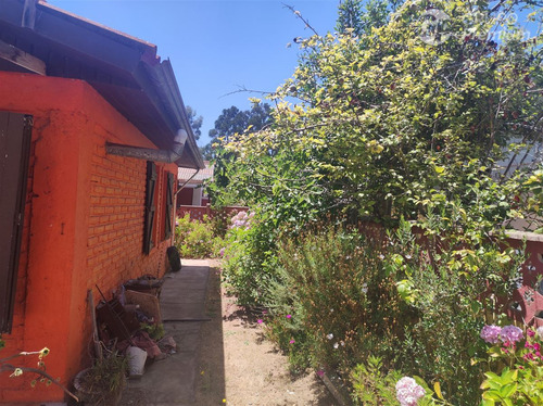 Casa En Venta De 2 Dorm. En El Tabo