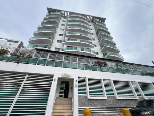 Se Vende Apartamento De 3 Habitaciones En Evaristo Morales