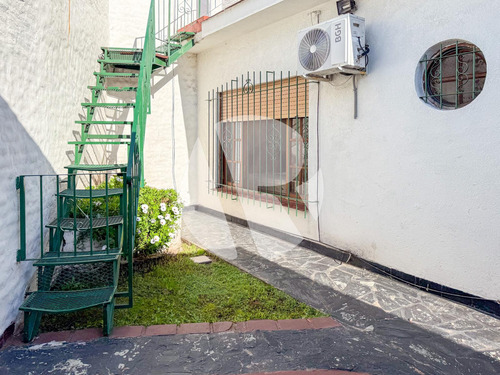 Venta De Casa 4 Ambientes Con Parque, Cochera Y Terraza En Villa Bosch