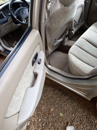 Hyundai Elantra Gl