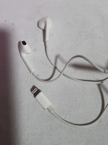 Earpods Apple Originales Lightning Para iPhone (Usado)