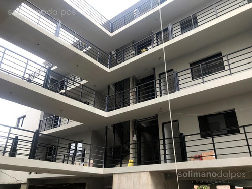 Imagen 9 de 30 de Departamento 2 Amb Con Balcón - Olivos