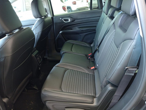 Jeep Commander 1.3 Longitude 5L Turbo Flex Aut. (T270) 5-P