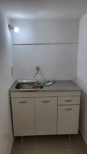 Imagen 8 de 8 de A 1 Cuadra De Plaza Italia, La Rural Y Av. Santa Fe. 2 Plantas 50m2 . A Nuevo!
