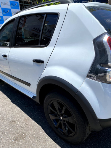 Renault Sandero Stepway 1.6 16v Hi-flex Aut. 5p