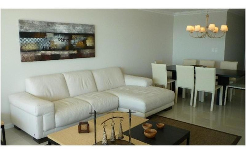 Imagen 19 de 30 de Imperiale Iii - Luxury Apartamentos En Parada 1 De Playa Brava
