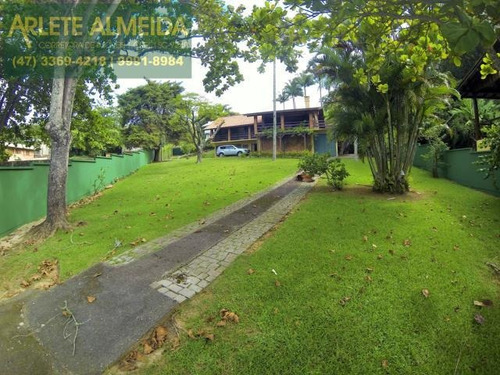 Imagem 13 de 15 de Casa No Bairro Centro Em Porto Belo Sc - 707