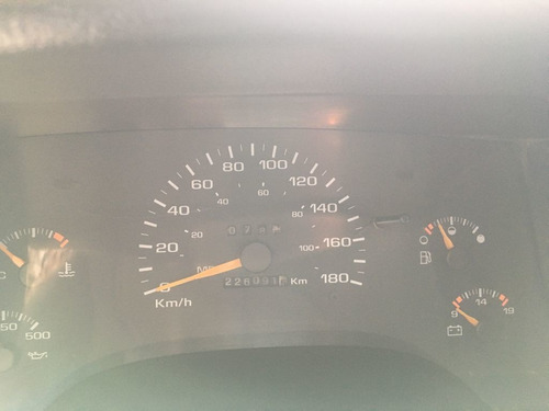 Imagem 8 de 10 de Chevrolet Blazer 2.2 4p Std