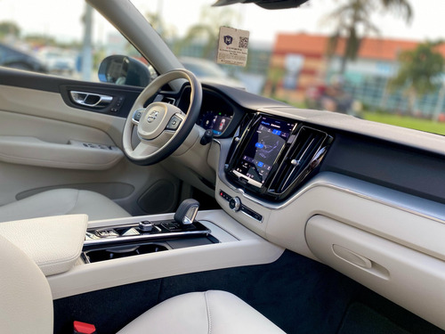 Volvo XC60 2.0 T8 RECHARGE INSCRIPTION EXPRESSION AWD GEARTRONIC