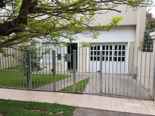 Imagen 4 de 26 de Casa Venta 3 Dormitorios Y Piscina - 120 Mts 2 - Terreno 300 Mts 2 - Manuel B. Gonnet