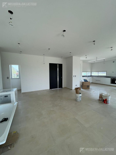 Casa En Venta Santa Lucia