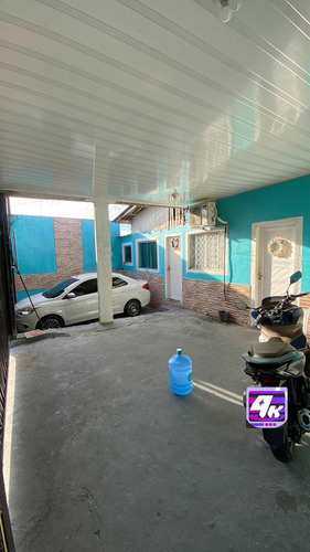 Vila Com 6 Apartamentos E 1 Espaço Bronze No Andar De Cima