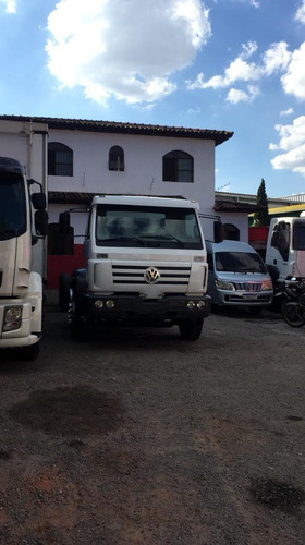 Imagem 3 de 15 de Vw 24.220 6x2 - Ano 2011 No Chassi