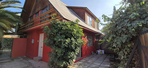 Casa En Arriendo 3 Dorm 2 Baños- Los Domínicos- Las Condes