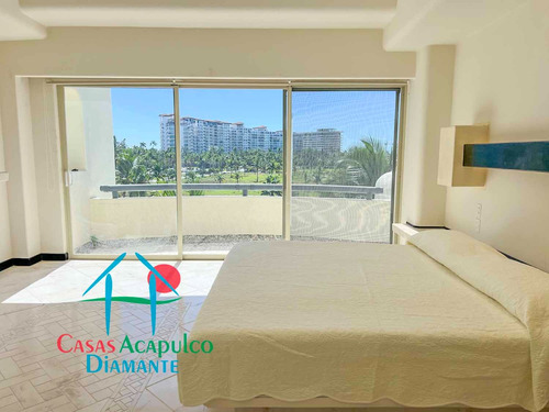 Cad Son Vida Petén Ph C8. Terraza Con Vista A Los Jardines Y Albercas