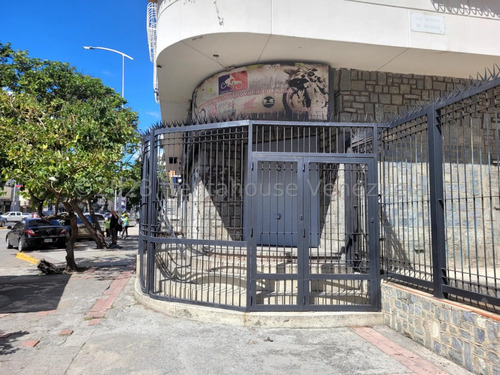 Se Vende Local Avenida Victoria Mls 24-18944