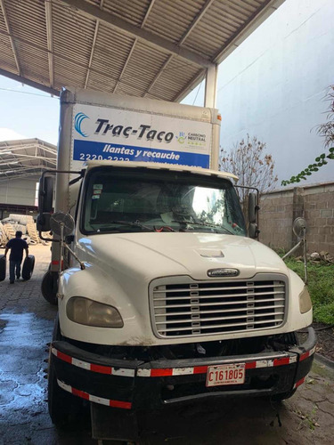 Imagen 2 de 7 de Camión Freightliner M2 2008