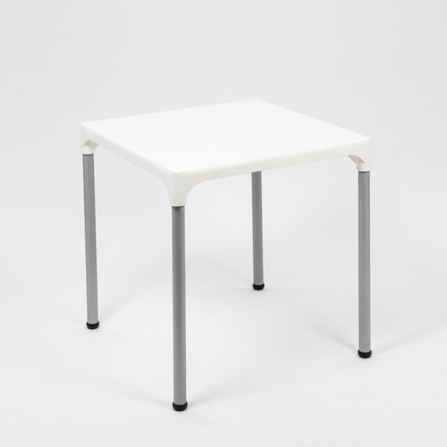 Alquiler Sillas Y Mesas Plasticas Con Patas Metalicas