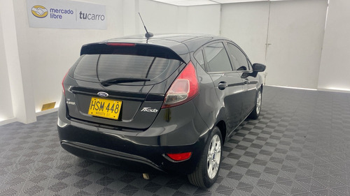 Imagen 8 de 25 de Ford Fiesta Hatchback 1.6