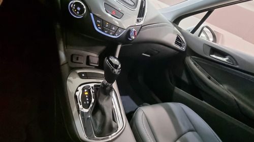 Imagen 10 de 15 de Chevrolet Cruze Lt 5 Puertas Automatico 2022 9090re