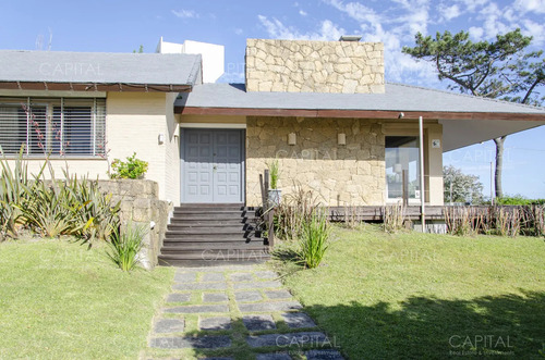 Casa En Alquiler Anual Frente Al Mar Punta Del Este
