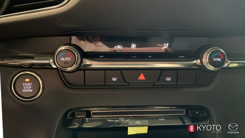 Imagen 9 de 15 de Mazda Cx-30 Hibrida Grand Touring 2023 Cuarzo Platino