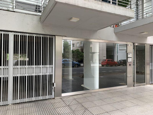 Imagen 2 de 4 de Cochera - Para Dos Autos - Subsuelo - Porton Automatico - Excelente Ubicacion
