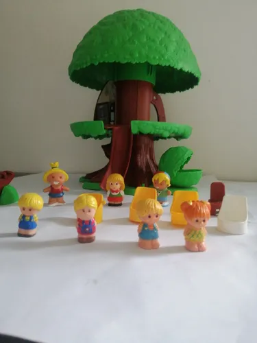 Casa del discount arbol juguete precio