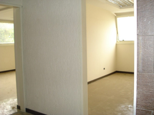 Ns - Venta Edificio 5.200 M2 Aprox. - Urb. Zona Ndustrial La Urbina, Mun. Sucre