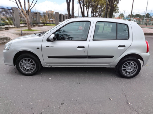 Renault Clio Style Night & Day