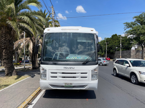Microbús 35 Pasajeros Isuzu