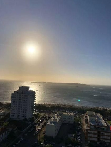 Departamento En Venta En Playa Mansa
